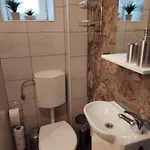 Sunshine Apartment *