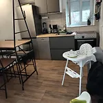 Sunshine Apartment *
